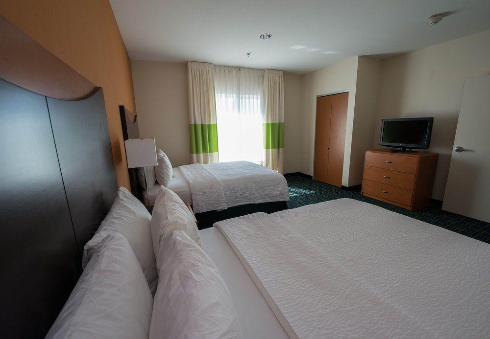 Fairfield Inn & Suites Seattle Бремертън Екстериор снимка
