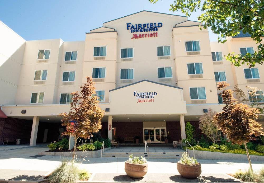 Fairfield Inn & Suites Seattle Бремертън Екстериор снимка