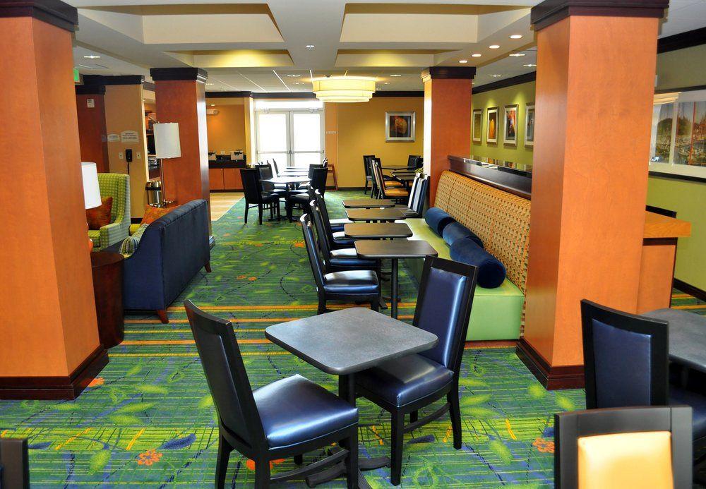 Fairfield Inn & Suites Seattle Бремертън Екстериор снимка