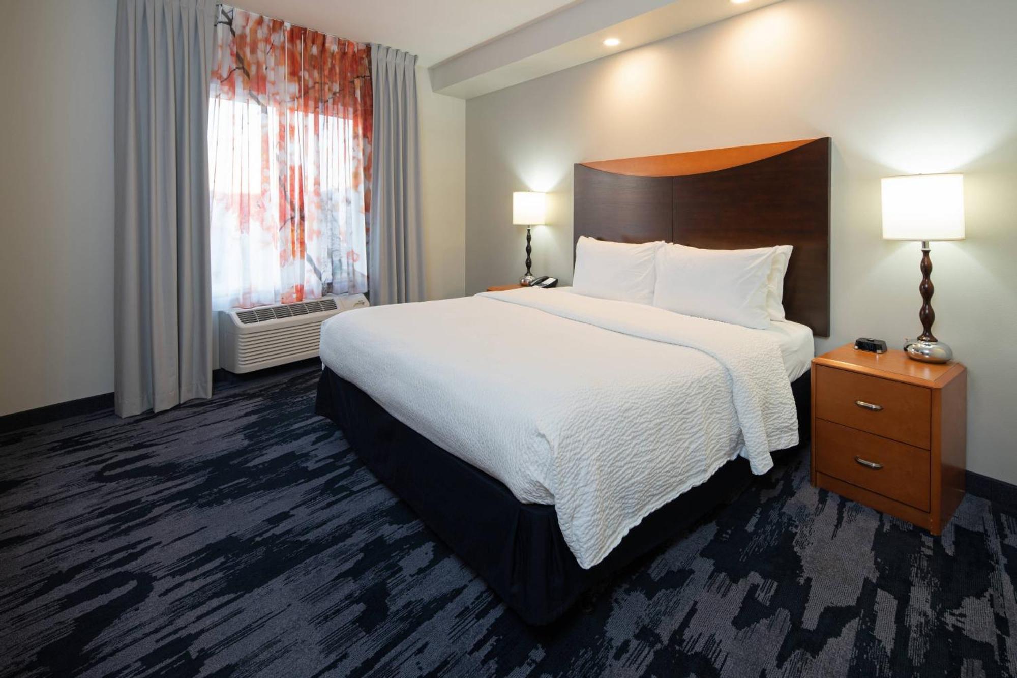 Fairfield Inn & Suites Seattle Бремертън Екстериор снимка