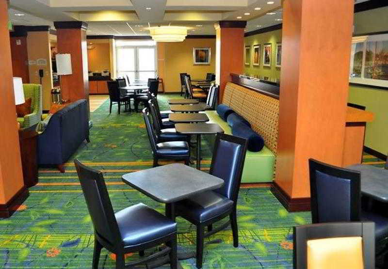 Fairfield Inn & Suites Seattle Бремертън Екстериор снимка
