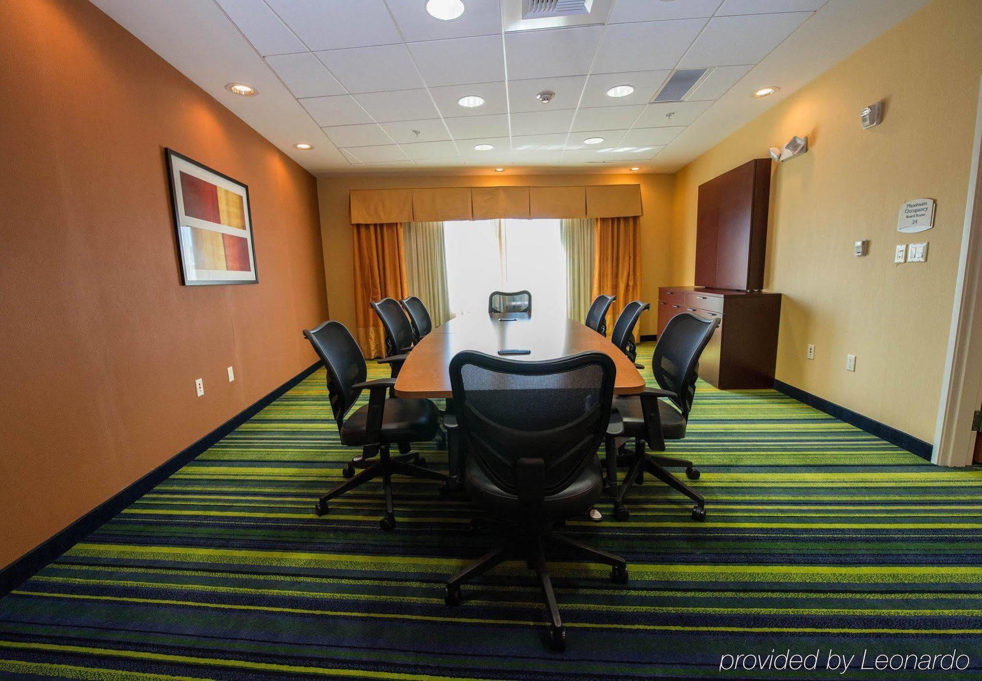 Fairfield Inn & Suites Seattle Бремертън Екстериор снимка