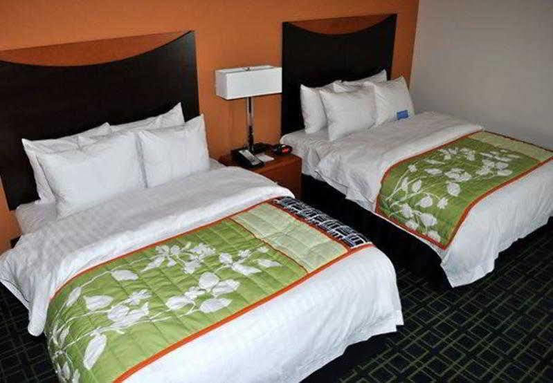 Fairfield Inn & Suites Seattle Бремертън Екстериор снимка